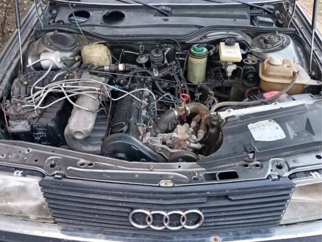 Бежевый Ауди 100, объемом двигателя 2 л и пробегом 350 тыс. км за 1200 $, фото 4 на Automoto.ua