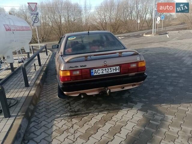 Бежевый Ауди 100, объемом двигателя 1.78 л и пробегом 275 тыс. км за 1750 $, фото 2 на Automoto.ua