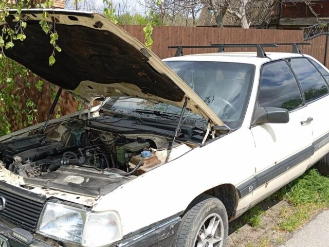 Бежевый Ауди 100, объемом двигателя 2 л и пробегом 300 тыс. км за 1500 $, фото 12 на Automoto.ua