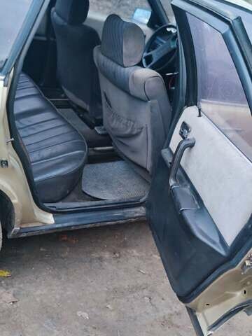 Бежевый Ауди 100, объемом двигателя 2.23 л и пробегом 300 тыс. км за 1377 $, фото 14 на Automoto.ua