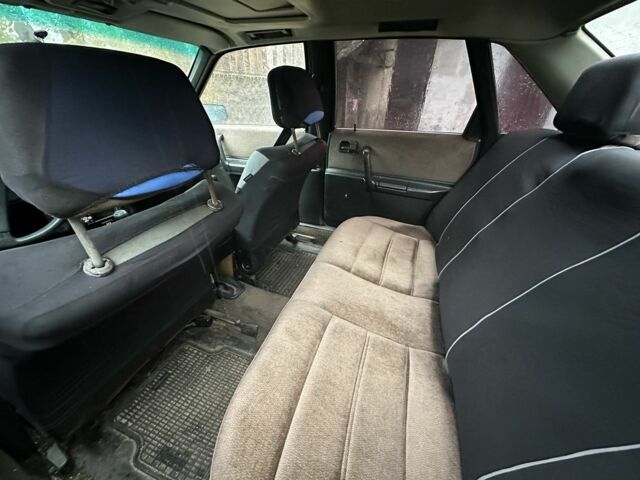 Бежевый Ауди 100, объемом двигателя 2 л и пробегом 300 тыс. км за 850 $, фото 10 на Automoto.ua