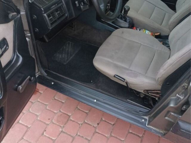 Бежевый Ауди 100, объемом двигателя 2 л и пробегом 350 тыс. км за 1200 $, фото 1 на Automoto.ua