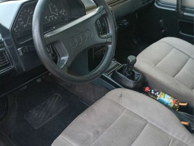 Бежевый Ауди 100, объемом двигателя 2 л и пробегом 350 тыс. км за 1200 $, фото 2 на Automoto.ua