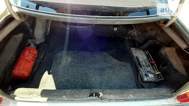 Бежевый Ауди 100, объемом двигателя 1.8 л и пробегом 398 тыс. км за 1690 $, фото 24 на Automoto.ua