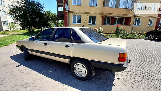 Бежевый Ауди 100, объемом двигателя 1.8 л и пробегом 398 тыс. км за 1690 $, фото 11 на Automoto.ua