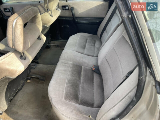 Бежевий Ауді 100, об'ємом двигуна 0 л та пробігом 200 тис. км за 700 $, фото 11 на Automoto.ua