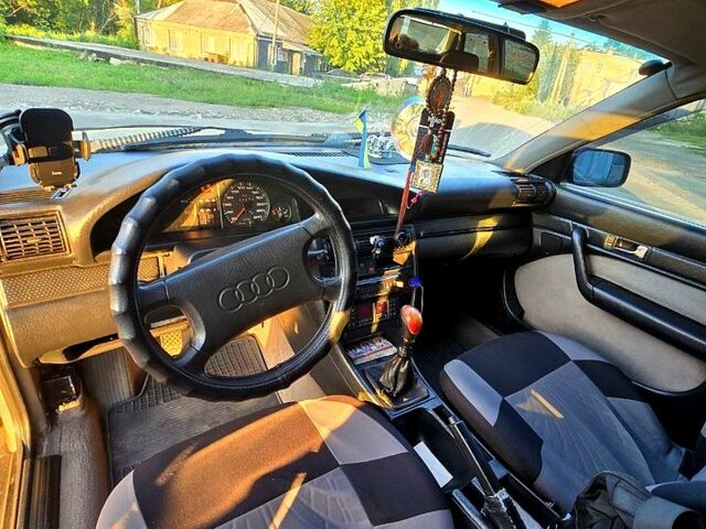 Бежевый Ауди 100, объемом двигателя 2.3 л и пробегом 433 тыс. км за 3600 $, фото 4 на Automoto.ua