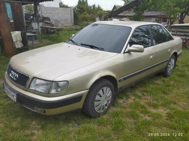 Бежевый Ауди 100, объемом двигателя 2.8 л и пробегом 370 тыс. км за 3200 $, фото 4 на Automoto.ua