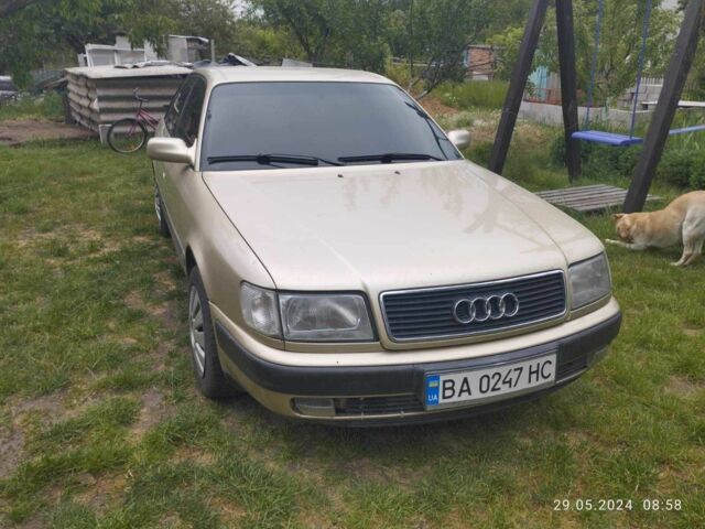 Бежевый Ауди 100, объемом двигателя 2.8 л и пробегом 370 тыс. км за 3200 $, фото 14 на Automoto.ua