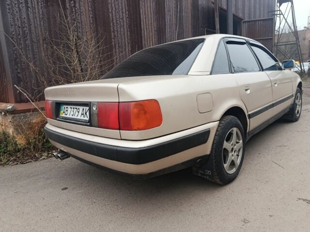 Бежевый Ауди 100, объемом двигателя 2.8 л и пробегом 1000 тыс. км за 2200 $, фото 2 на Automoto.ua