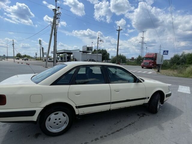 Бежевый Ауди 100, объемом двигателя 2.4 л и пробегом 400 тыс. км за 1750 $, фото 4 на Automoto.ua