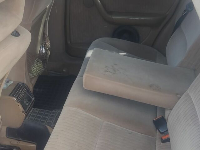 Бежевый Ауди 100, объемом двигателя 2.8 л и пробегом 423 тыс. км за 2700 $, фото 18 на Automoto.ua