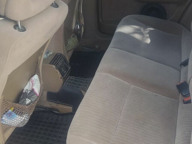 Бежевый Ауди 100, объемом двигателя 2.8 л и пробегом 423 тыс. км за 2700 $, фото 19 на Automoto.ua