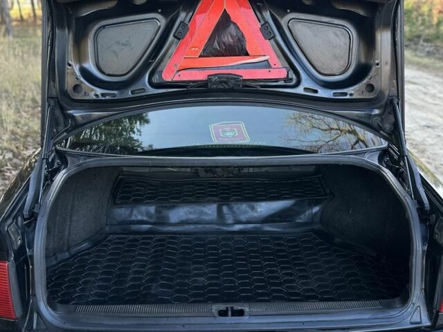 Черный Ауди 100, объемом двигателя 2.5 л и пробегом 575 тыс. км за 3200 $, фото 17 на Automoto.ua