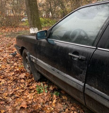 Черный Ауди 100, объемом двигателя 1.8 л и пробегом 400 тыс. км за 1100 $, фото 2 на Automoto.ua