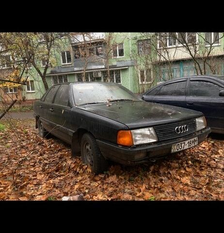 Черный Ауди 100, объемом двигателя 1.8 л и пробегом 400 тыс. км за 1100 $, фото 5 на Automoto.ua