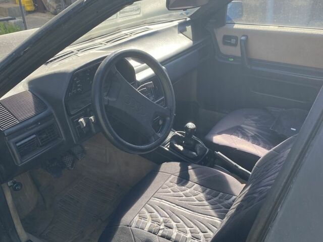 Черный Ауди 100, объемом двигателя 2.3 л и пробегом 362 тыс. км за 700 $, фото 3 на Automoto.ua