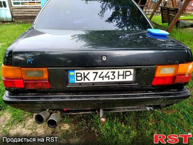 Черный Ауди 100, объемом двигателя 2.2 л и пробегом 185 тыс. км за 1100 $, фото 3 на Automoto.ua