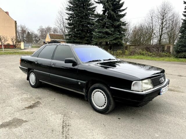 Черный Ауди 100, объемом двигателя 1.8 л и пробегом 384 тыс. км за 1800 $, фото 4 на Automoto.ua