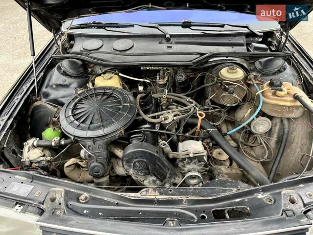 Черный Ауди 100, объемом двигателя 1.8 л и пробегом 384 тыс. км за 1800 $, фото 13 на Automoto.ua