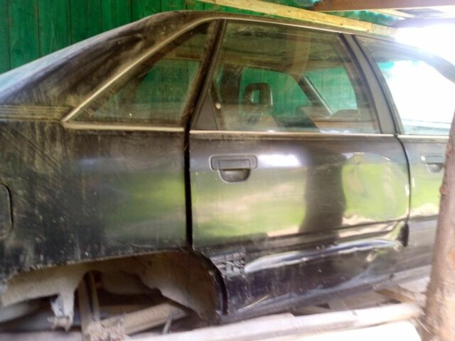 Черный Ауди 100, объемом двигателя 0 л и пробегом 360 тыс. км за 477 $, фото 5 на Automoto.ua