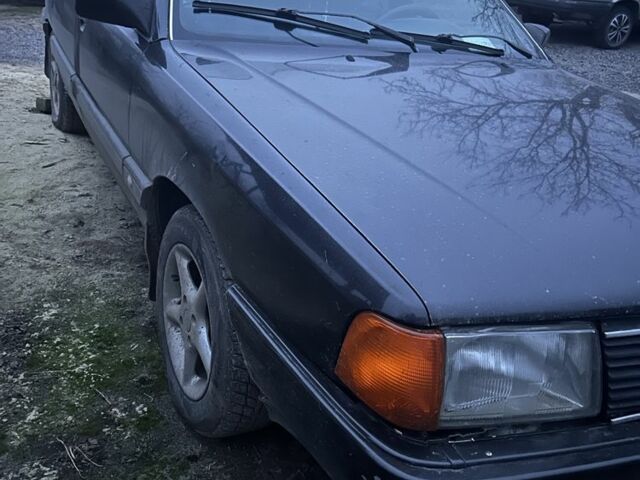 Черный Ауди 100, объемом двигателя 2.3 л и пробегом 100 тыс. км за 550 $, фото 1 на Automoto.ua