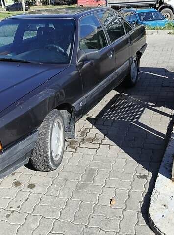 Чорний Ауді 100, об'ємом двигуна 1.98 л та пробігом 300 тис. км за 1500 $, фото 3 на Automoto.ua