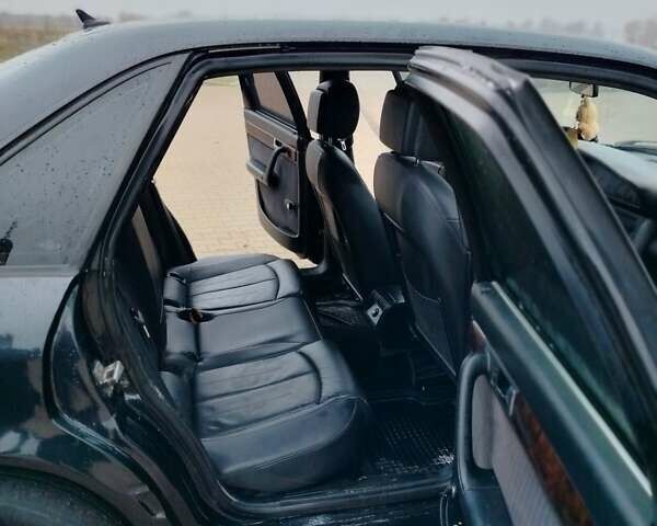 Черный Ауди 100, объемом двигателя 2.8 л и пробегом 325 тыс. км за 3000 $, фото 6 на Automoto.ua