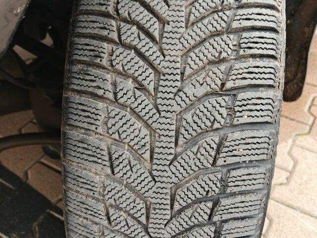 Черный Ауди 100, объемом двигателя 2.8 л и пробегом 324 тыс. км за 3000 $, фото 4 на Automoto.ua