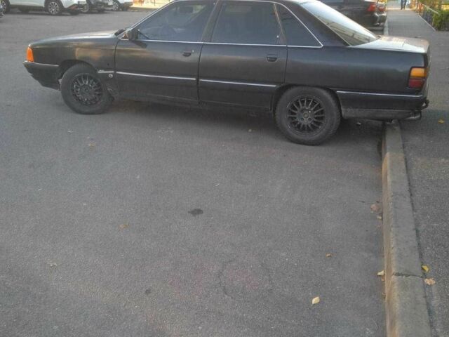 Ауди 100 1990 в Киеве на Automoto.ua Черный Ауди 100, объемом двигателя 2.3 л и пробегом 300 тыс. км за 950 $, фото 1 на Automoto.ua