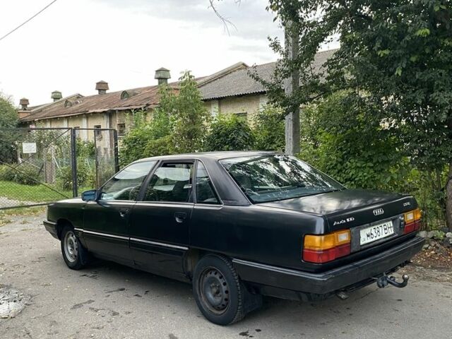 Чорний Ауді 100, об'ємом двигуна 2 л та пробігом 300 тис. км за 1000 $, фото 1 на Automoto.ua