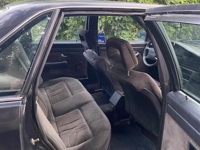 Чорний Ауді 100, об'ємом двигуна 2 л та пробігом 300 тис. км за 1000 $, фото 4 на Automoto.ua