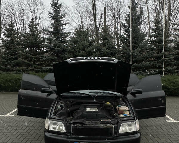 Черный Ауди 100, объемом двигателя 2.6 л и пробегом 333 тыс. км за 3500 $, фото 13 на Automoto.ua