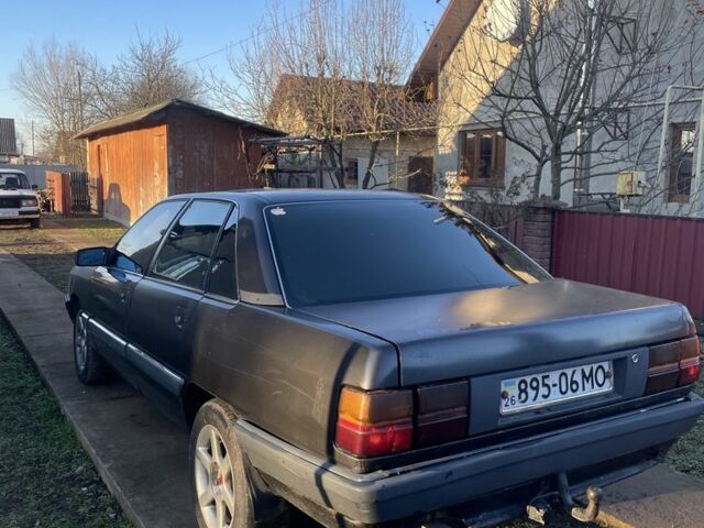 Черный Ауди 100, объемом двигателя 2.3 л и пробегом 300 тыс. км за 900 $, фото 4 на Automoto.ua