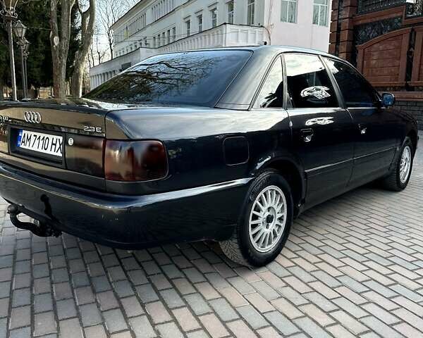 Черный Ауди 100, объемом двигателя 2.31 л и пробегом 305 тыс. км за 2600 $, фото 1 на Automoto.ua