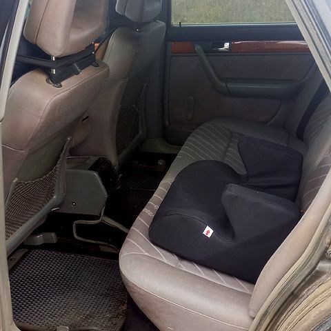 Черный Ауди 100, объемом двигателя 2.8 л и пробегом 0 тыс. км за 3000 $, фото 4 на Automoto.ua