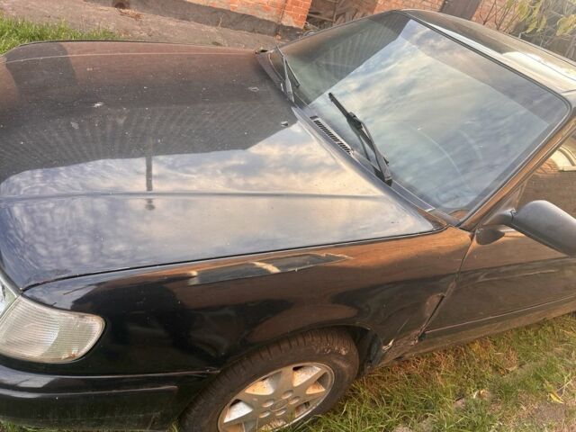 Черный Ауди 100, объемом двигателя 2.8 л и пробегом 450 тыс. км за 1200 $, фото 3 на Automoto.ua