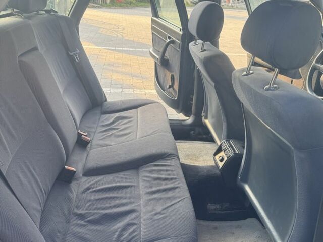 Чорний Ауді 100, об'ємом двигуна 2.3 л та пробігом 615 тис. км за 1300 $, фото 5 на Automoto.ua