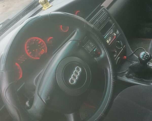 Чорний Ауді 100, об'ємом двигуна 2 л та пробігом 111 тис. км за 2750 $, фото 13 на Automoto.ua