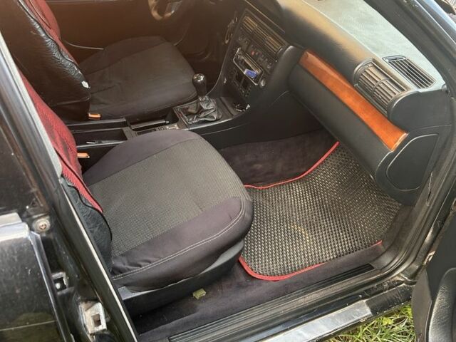 Черный Ауди 100, объемом двигателя 2.8 л и пробегом 450 тыс. км за 1200 $, фото 1 на Automoto.ua