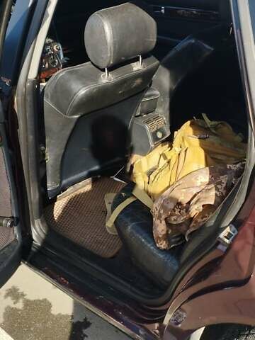 Черный Ауди 100, объемом двигателя 2 л и пробегом 350 тыс. км за 2000 $, фото 18 на Automoto.ua