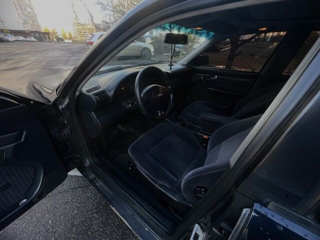 Ауди 100 1992 в Черкассах на Automoto.ua Черный Ауди 100, объемом двигателя 2.6 л и пробегом 286 тыс. км за 3500 $, фото 6 на Automoto.ua