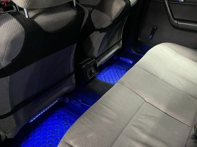 Чорний Ауді 100, об'ємом двигуна 2.3 л та пробігом 500 тис. км за 1299 $, фото 6 на Automoto.ua