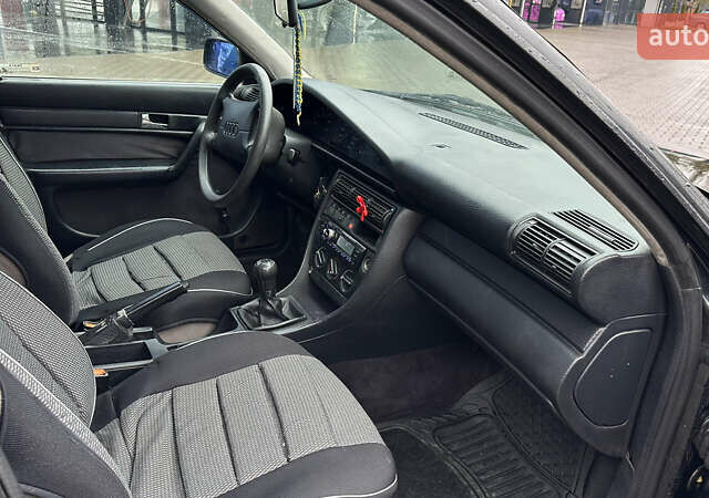 Черный Ауди 100, объемом двигателя 2.28 л и пробегом 550 тыс. км за 1390 $, фото 4 на Automoto.ua