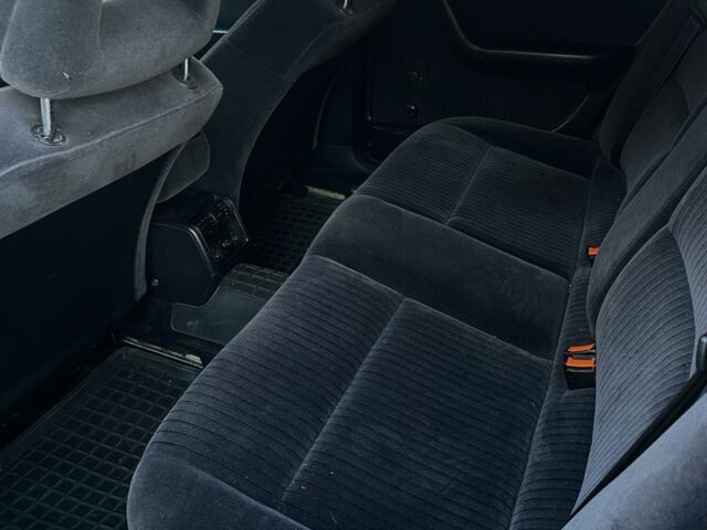 Ауди 100 1992 в Черкассах на Automoto.ua Черный Ауди 100, объемом двигателя 2.6 л и пробегом 286 тыс. км за 3500 $, фото 10 на Automoto.ua