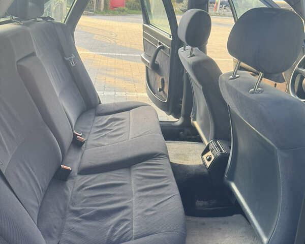 Черный Ауди 100, объемом двигателя 2.3 л и пробегом 610 тыс. км за 1200 $, фото 6 на Automoto.ua