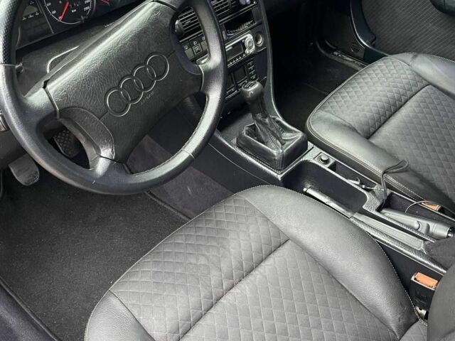 Ауди 100 1992 в Черновцах на Automoto.ua Черный Ауди 100, объемом двигателя 2.8 л и пробегом 30 тыс. км за 1300 $, фото 3 на Automoto.ua