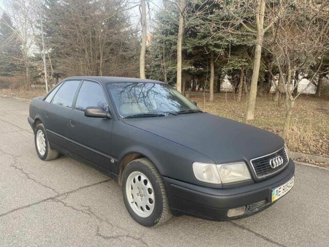 Черный Ауди 100, объемом двигателя 2.6 л и пробегом 150 тыс. км за 2500 $, фото 1 на Automoto.ua