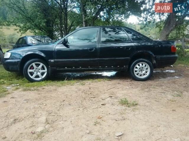Черный Ауди 100, объемом двигателя 1.9 л и пробегом 350 тыс. км за 2400 $, фото 1 на Automoto.ua
