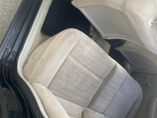 Черный Ауди 100, объемом двигателя 2.6 л и пробегом 150 тыс. км за 2500 $, фото 6 на Automoto.ua